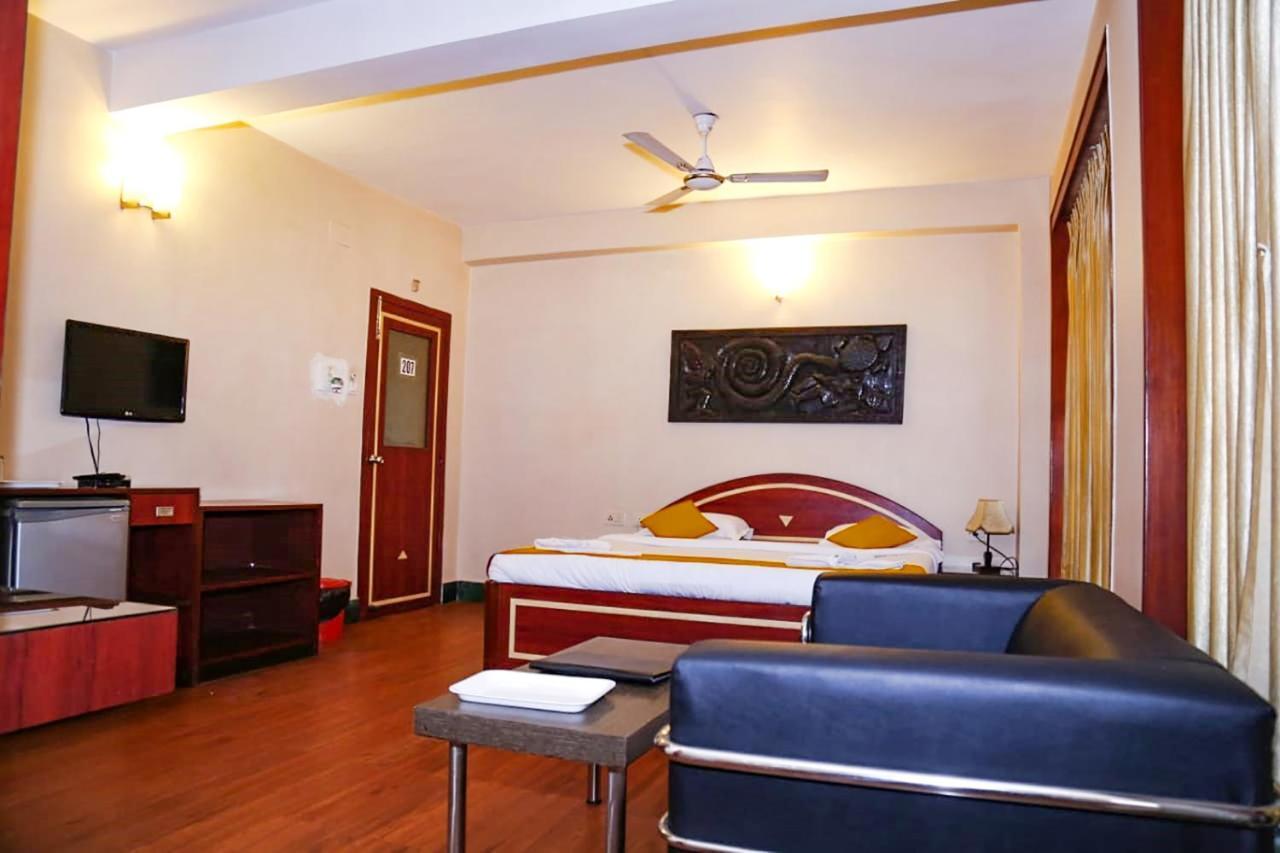 Fabhotel Shivangan Kolkata Airport - Fully Vaccinated Staff Extérieur photo